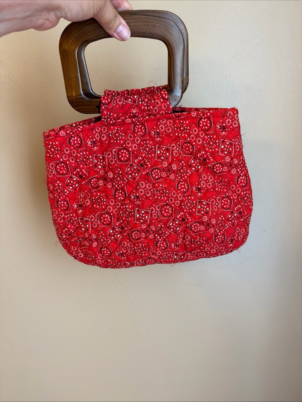 Vtg Handmade Red Bandanna Medium Sized Cloth Handbag With Plastic Handles 70’s